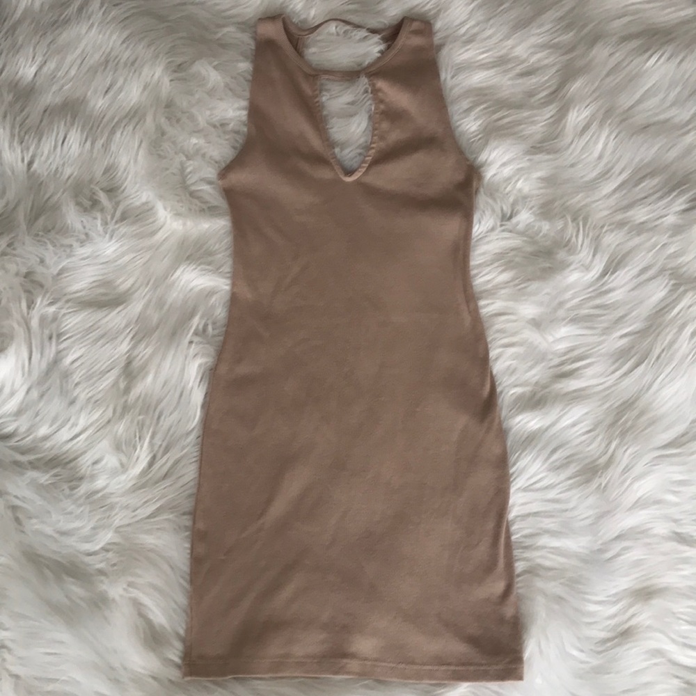 Kendall and Kylie nude dress